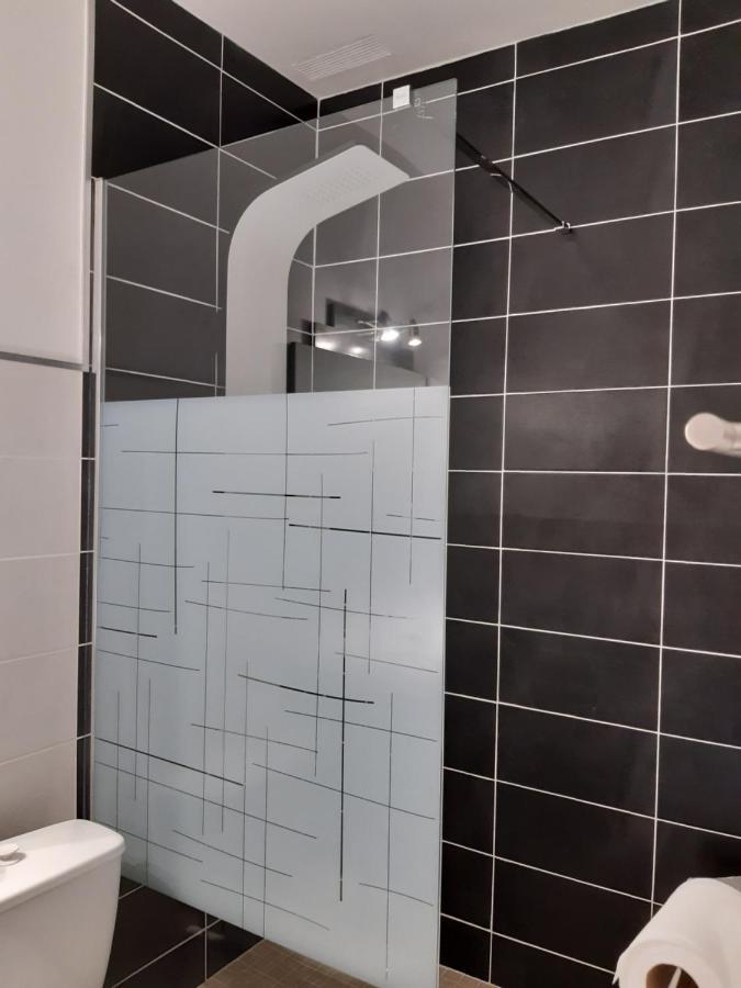 Logis Hotel Le Relais Du Serre Dieulefit Kültér fotó