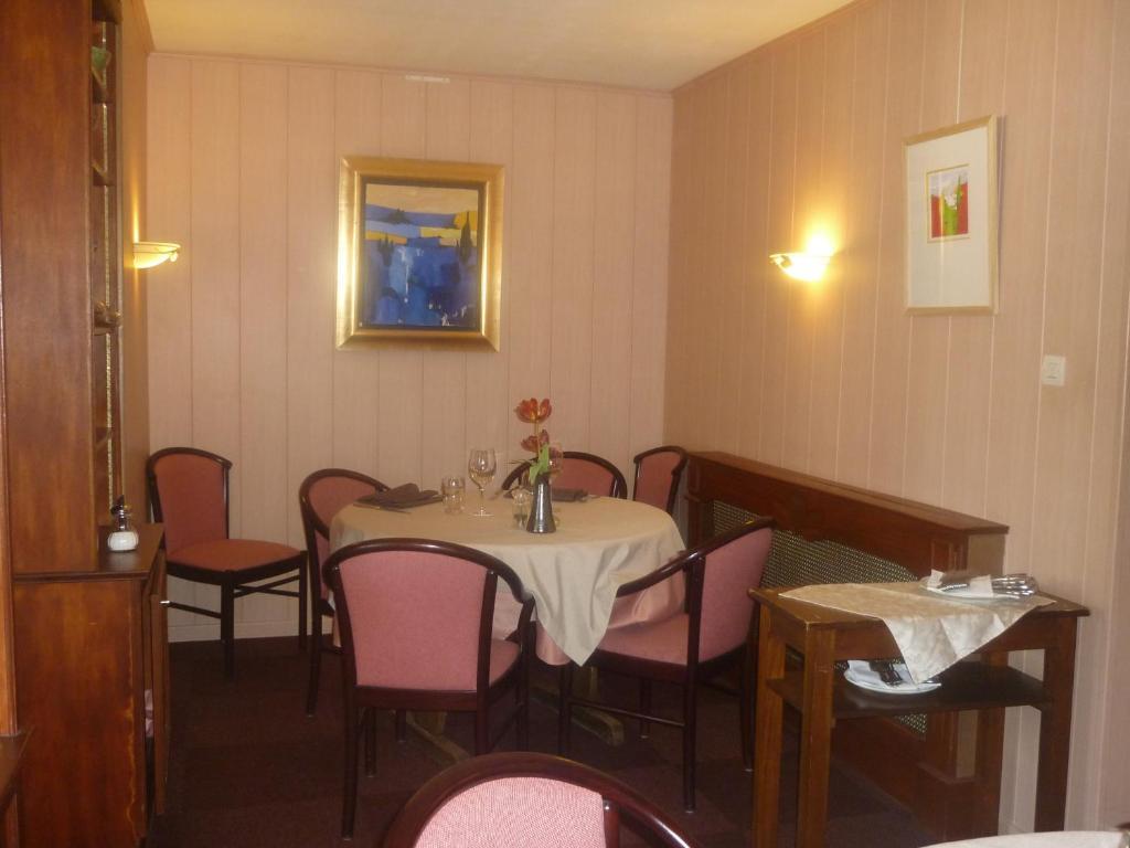 Logis Hotel Le Relais Du Serre Dieulefit Kültér fotó
