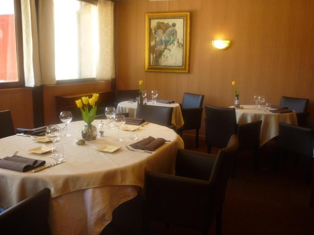 Logis Hotel Le Relais Du Serre Dieulefit Kültér fotó